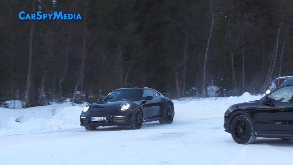 Porsche 911 Safari: test invernali per la versione sollevata [VIDEO SPIA]