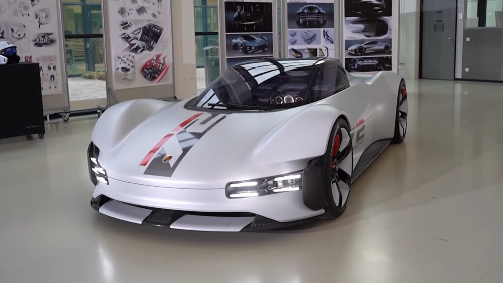 Porsche Vision GT: Jimmy Broadbent mostra l’auto reale per Gran Turismo 7 [VIDEO]