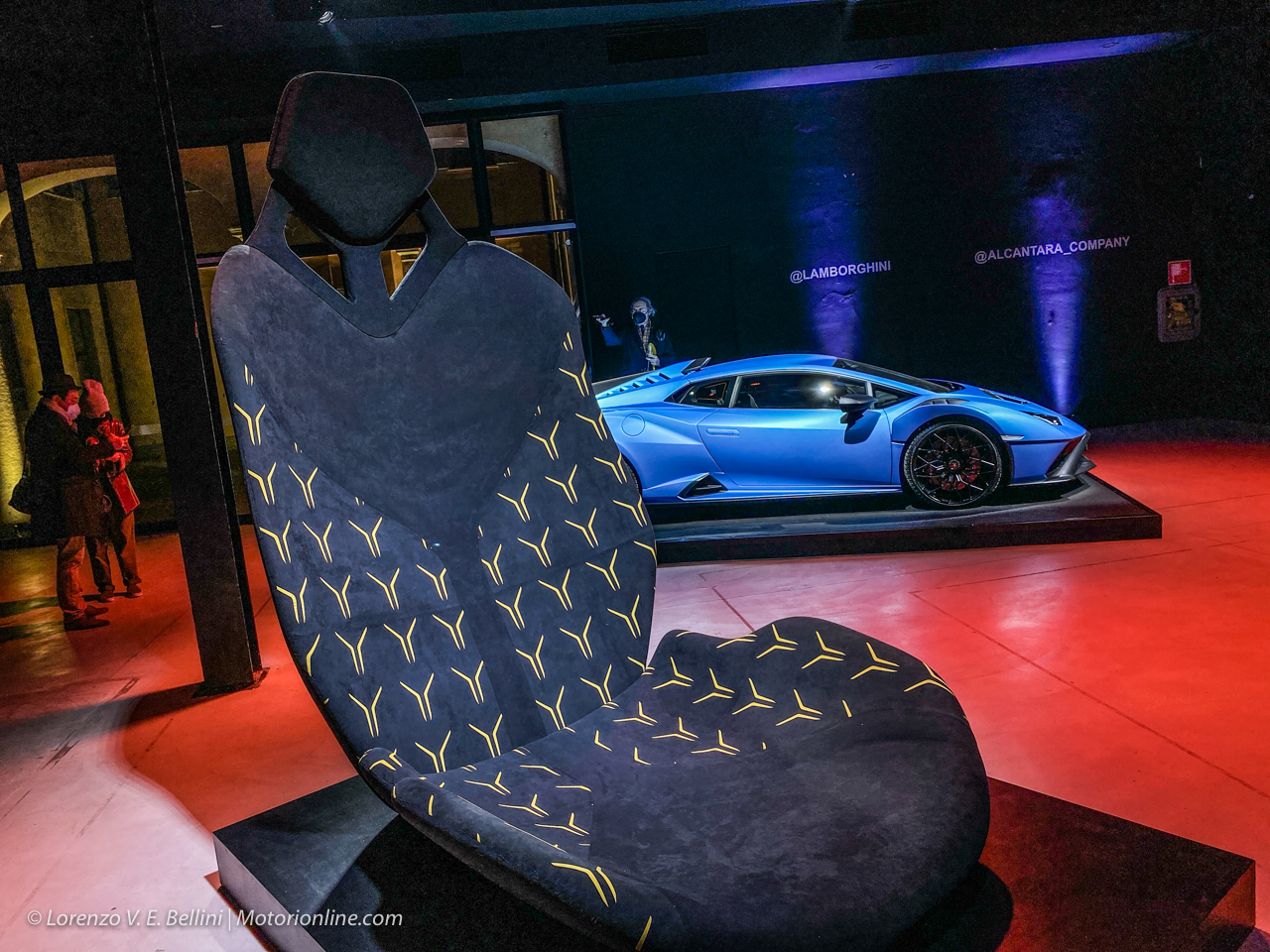 Interiors in Alcantara: Lamborghini Aventador Ultimae and Huracan