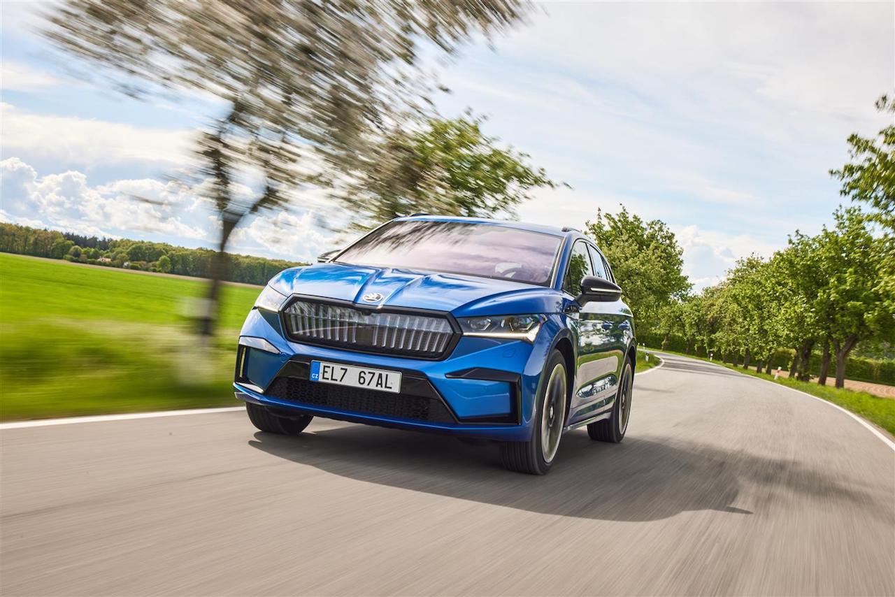 Skoda Enyaq iV 2022: aumenta l’autonomia, fino a 544 chilometri