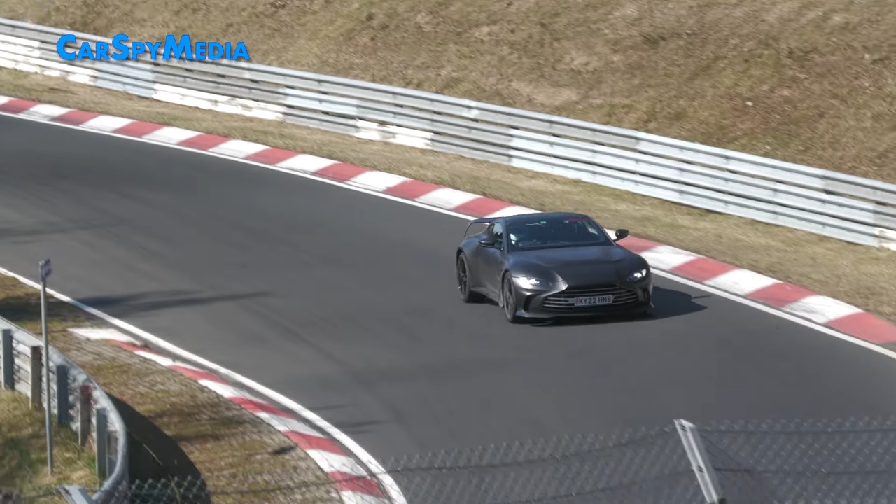 Aston Martin V12 Vantage prototipo Nurburgring