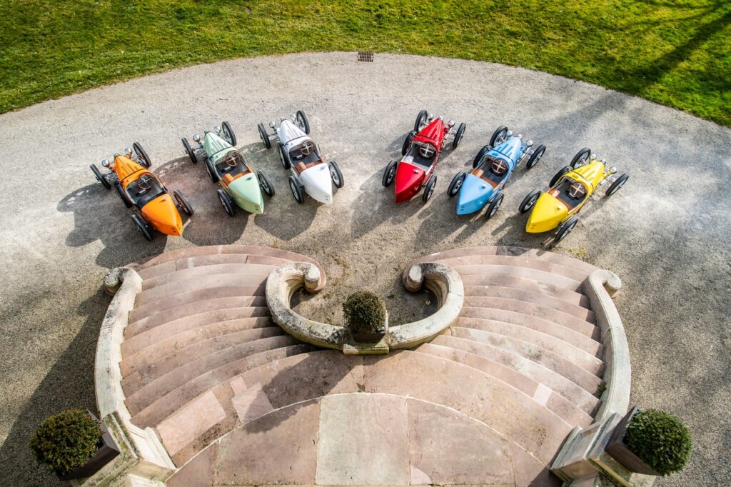 Bugatti: un cliente di lunga data acquista otto veicoli a Molsheim