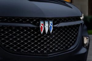 Buick: il nuovo logo della casa statunitense si mostra in anteprima [FOTO]