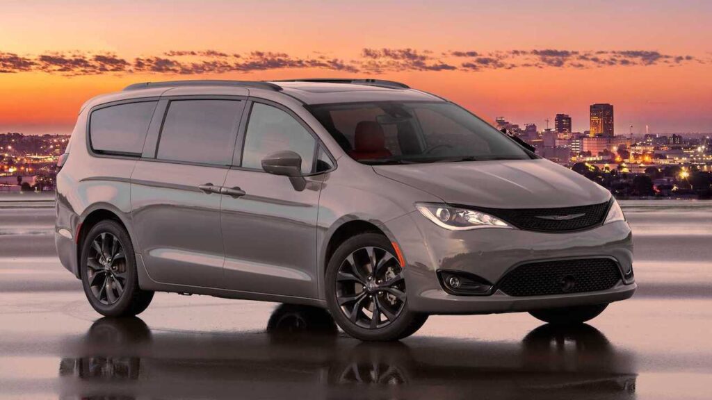 Chrysler: i minivan hanno un futuro nell’era elettrica del brand