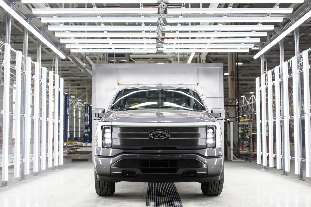 Ford F-150 Lightning: i primi esemplari prodotti usciranno dallo stabilimento il 26 aprile