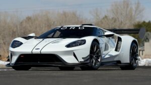 Ford GT Mk II: uno dei soli 45 esemplari realizzati andrà all’asta [FOTO]