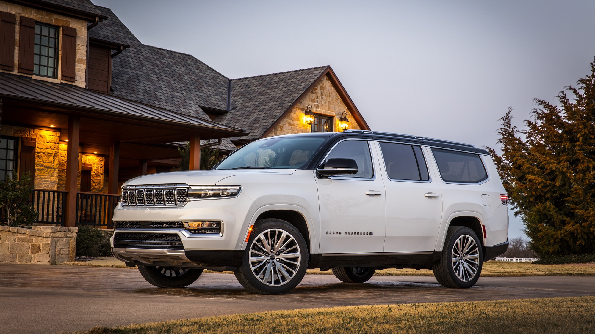 Jeep Wagoneer e Grand Wagoneer L sono state svelate [FOTO]