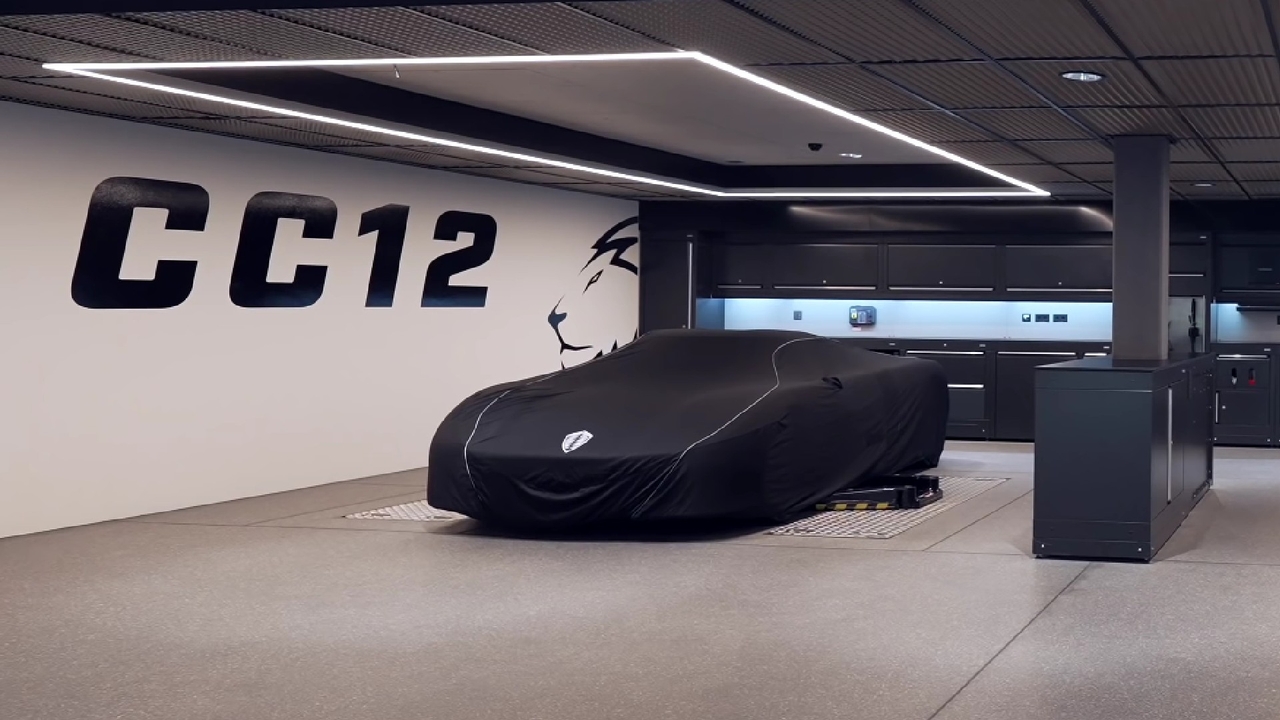 Koenigsegg CC12: la misteriosa one-off protagonista in un video