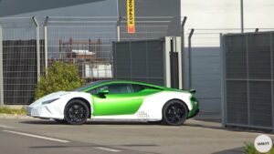 Lamborghini Huracan Tecnica: primo avvistamento dal vivo [VIDEO SPIA]