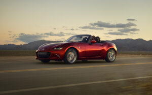 Mazda MX-5: confermata la quinta generazione della roadster