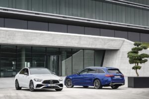 Mercedes-AMG C 43 2023: debutta la nuova berlina entry-level [FOTO]