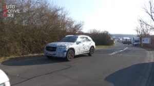 Mercedes GLC 2023: eccolo mentre affronta il Nurburgring [VIDEO SPIA]