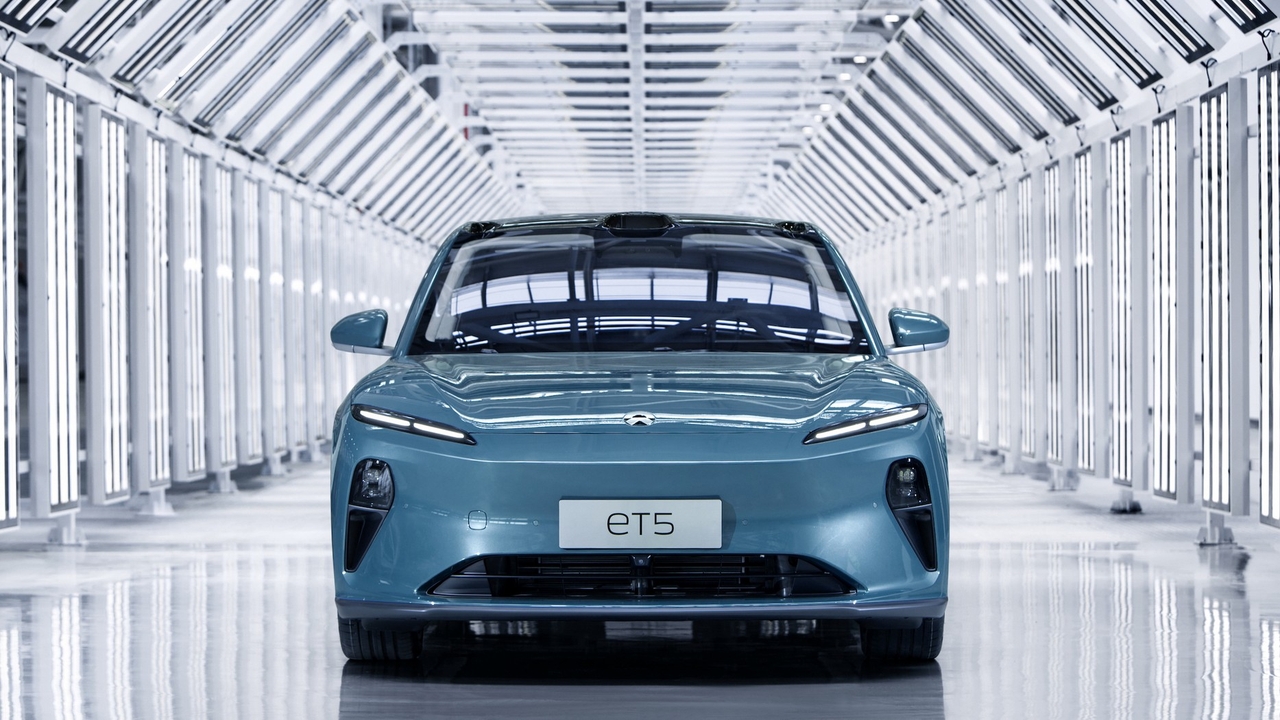 NIO ET5: sarà la prima vettura ad essere costruita a NeoPark