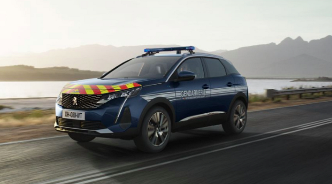 Peugeot: con la 308 Hybrid prosegue la saga con la Gendarmeria francese