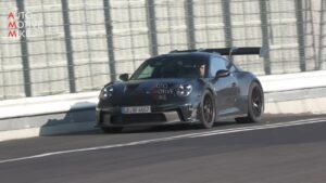 Porsche 911 GT3 RS: la nuova generazione beccata sul Nurburgring [VIDEO SPIA]