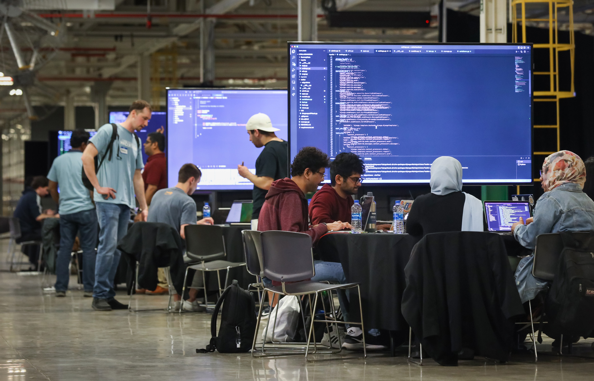 Stellantis: 22.000 dollari per i team universitari del primo Hackathon