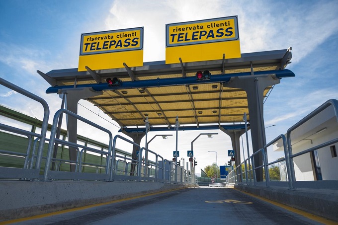 Telepass, dal 1° luglio aumenta il costo dell’abbonamento: rincari del 45%