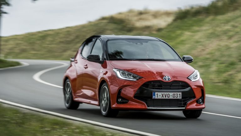 Toyota Yaris 2022: tutte le caratteristiche della compatta giapponese più amata