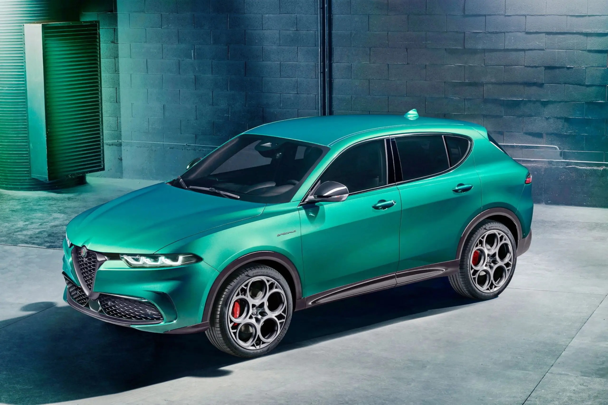Alfa Romeo Tonale: la versione PHEV si farà attendere