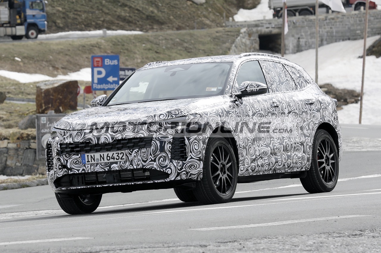 Audi Q5 - Foto spia 17-5-2022