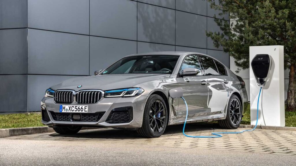 BMW userà le celle cilindriche di CATL per i suoi futuri EV