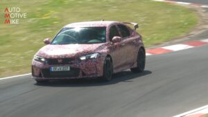 Honda Civic Type R 2023: beccata sul circuito del Nurburgring [VIDEO SPIA]