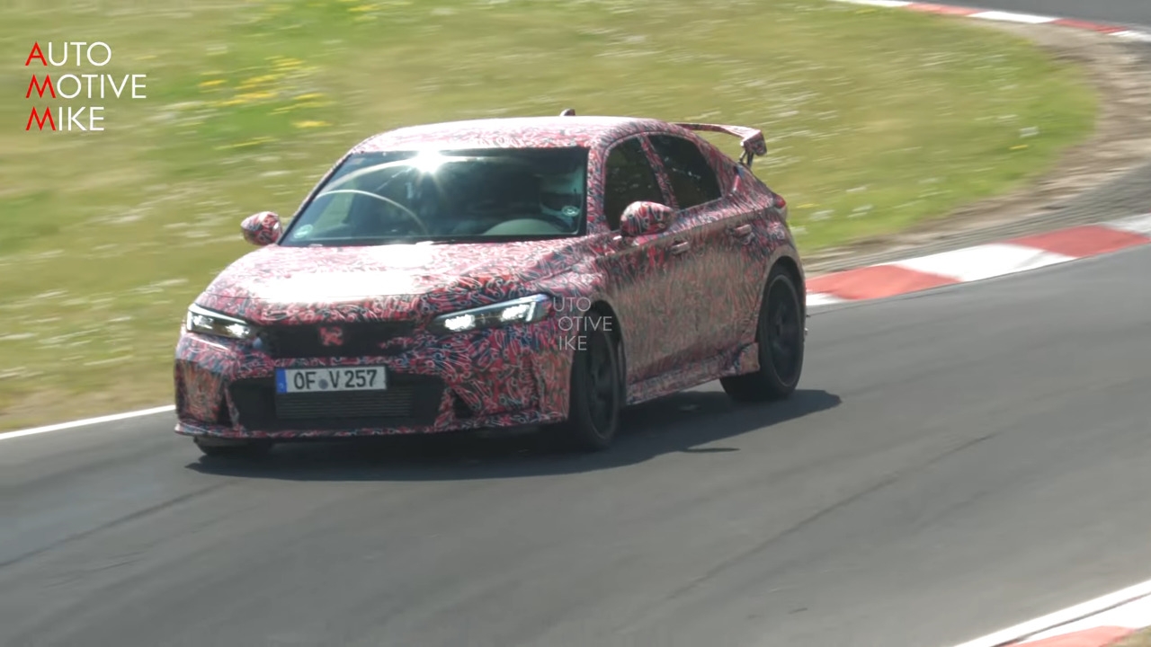 Honda Civic Type R 2023: beccata sul circuito del Nurburgring [VIDEO SPIA]