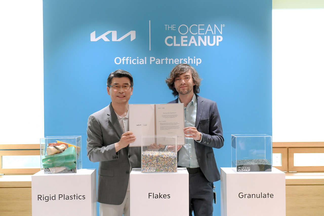 Kia: collaborazione con The Ocean Cleanup per pulire gli oceani