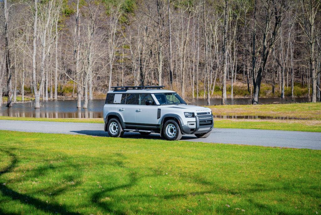 Land Rover Defender 30th Anniversary Edition: nuova versione commemorativa