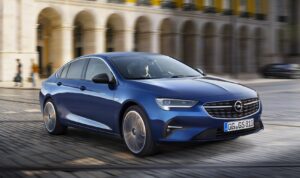 Opel Insignia: destino segnato per la berlina