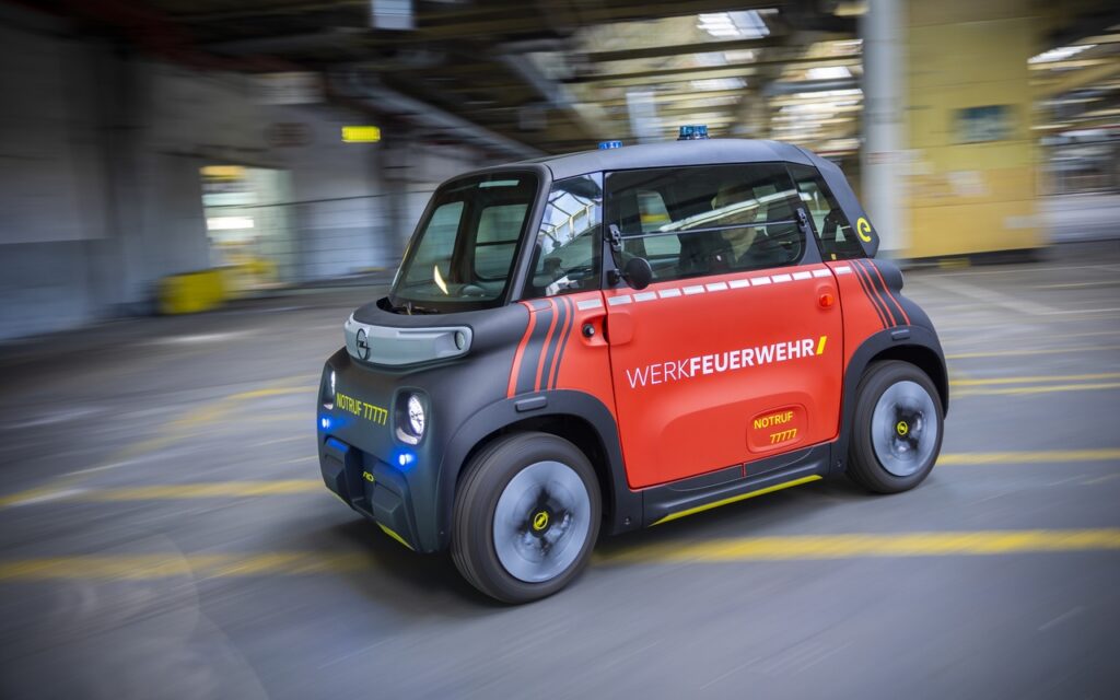 Opel Rocks-e da oggi è al servizio dei vigili del fuoco