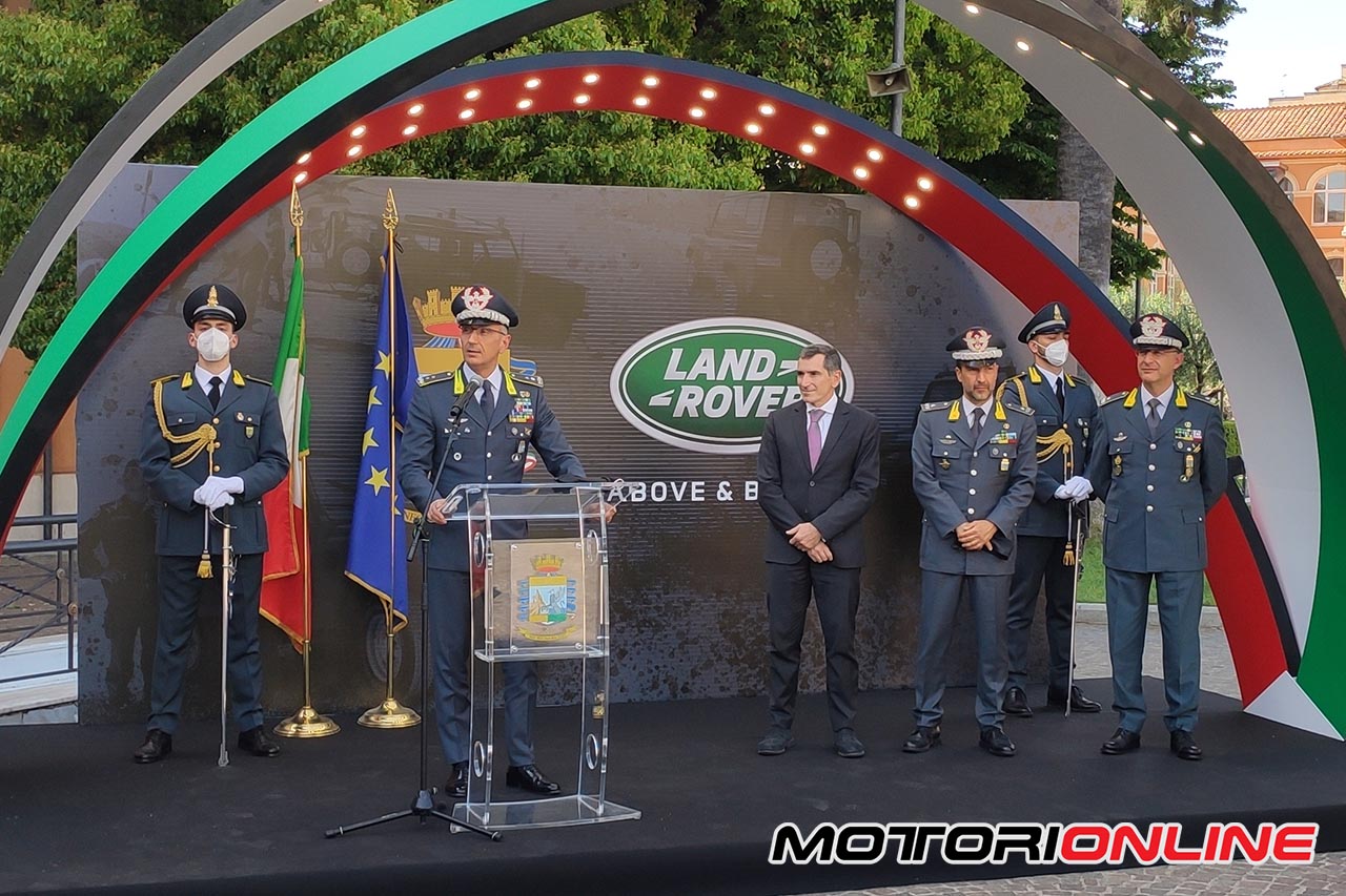 Land Rover Guardia di Finanza Roma Consegna Defender 2022