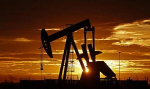 Embargo al petrolio russo: il rischio di nuovi rialzi per i carburanti