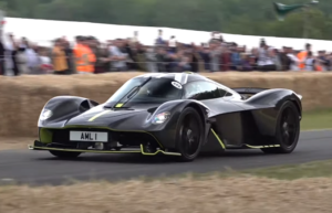 Aston Martin Valkyrie: così echeggia il V12 al Goodwood Festival of Speed 2022 [VIDEO]