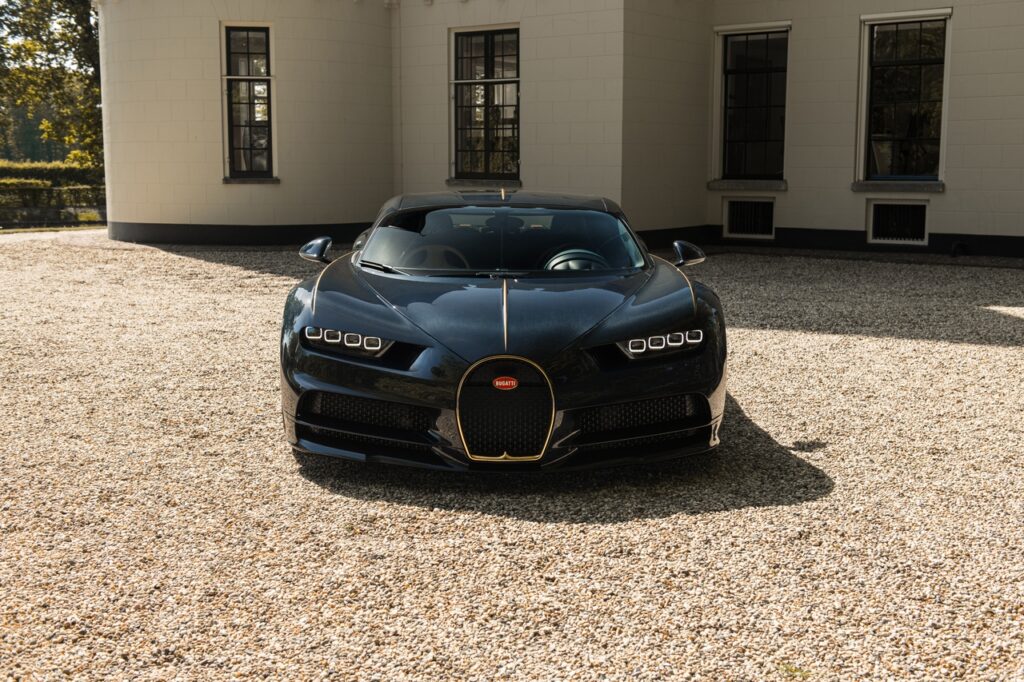 Bugatti Chiron L’Ébé: debutta la nuova serie speciale in soli tre esemplari [FOTO]