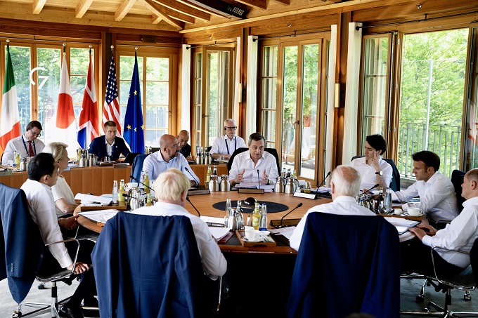 Transizione ecologica e passaggio all’elettrico: dal G7 impegni vaghi e nessun target vincolante