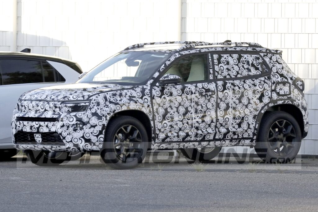 Jeep: primo avvistamento del baby SUV [FOTO SPIA]