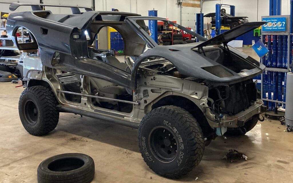 Jeeporghini: in costruzione una Lamborghini Diablo adatta all’off-road [FOTO]