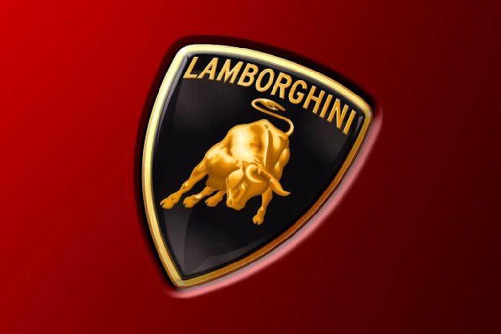 Lamborghini Revuelto: sarà questo il nome della prima elettrica?