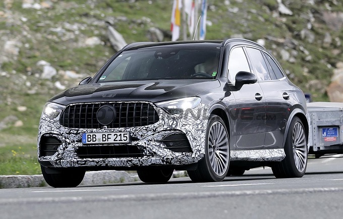 Mercedes-AMG GLC 63 2023: collaudi in corso per il rinnovato crossover sportivo [FOTO SPIA]