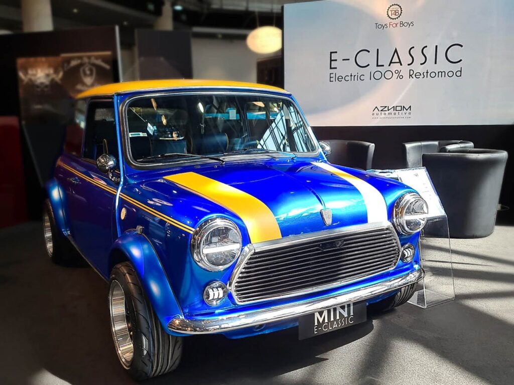 Mini E-Classic: Aznom Automotive presenta il suo ultimo restomod elettrico [FOTO]