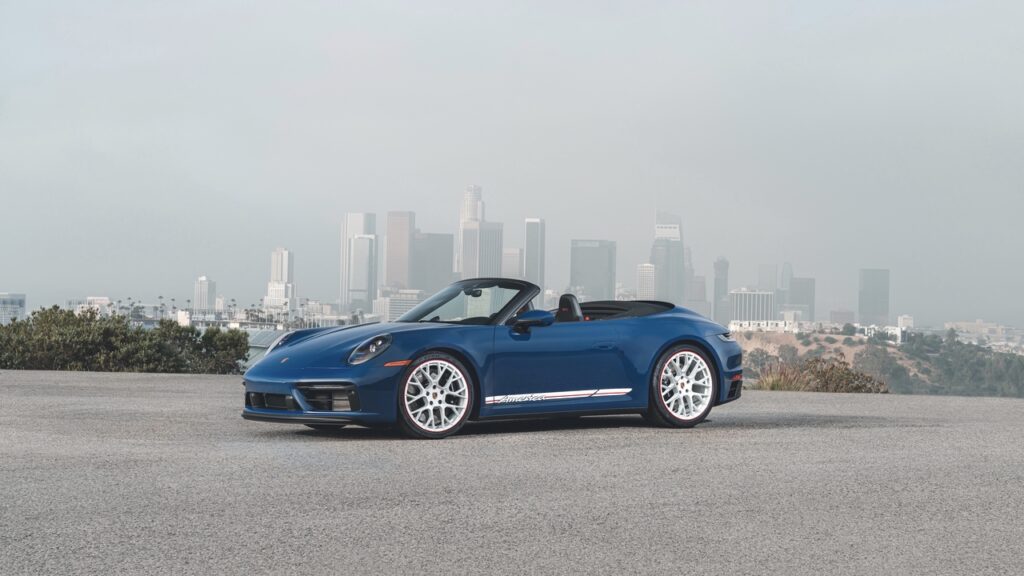 Porsche 911 Carrera GTS Cabriolet America: ecco la nuova special edition della open top [FOTO]