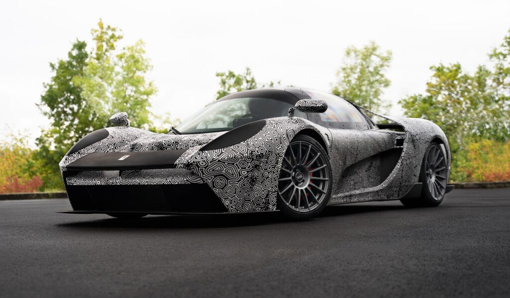 Scuderia Cameron Glickenhaus SCG004CS è pronta per le prime consegne