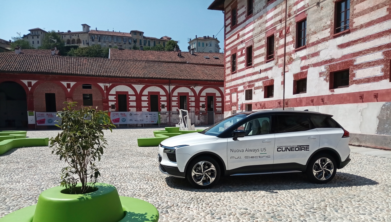 Aiways U5: prima elettrica ad aprire il Rally storico delle Valli Cuneesi