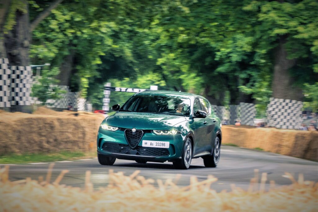 Alfa Romeo punta sulle vendite online in UK e vuole vendere 3 mila Tonale l’anno