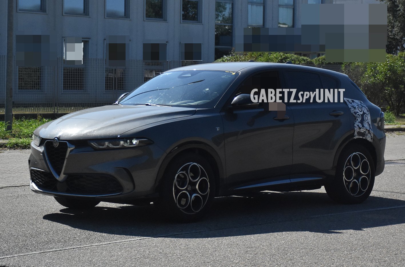 Alfa Romeo Tonale PHEV: nuove foto spia