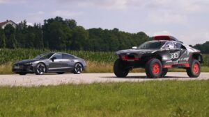 Audi RS e-tron GT vs RS Q e-tron: chi vince la drag race? [VIDEO]