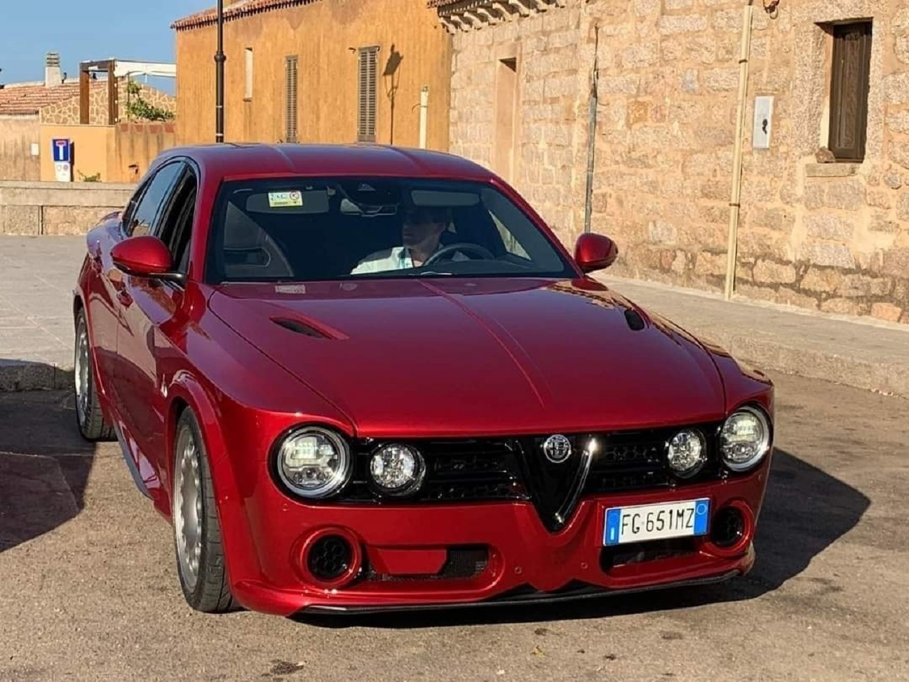 Giulia ErreErre 2022: prime immagini del retromod realizzato su base Alfa Romeo