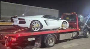Canada, fermata una Lamborghini Aventador che viaggiava a 170 km/h lungo una strada con limite a 60 km/h