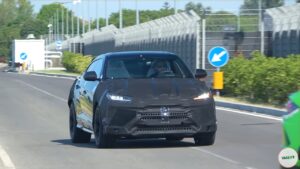 Lamborghini Urus Performante: nuovi dettagli rivelati grazie a un prototipo [VIDEO SPIA]